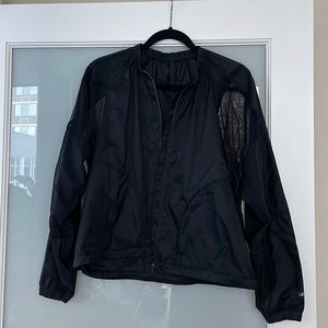 Lululemon black jacket sheer 6